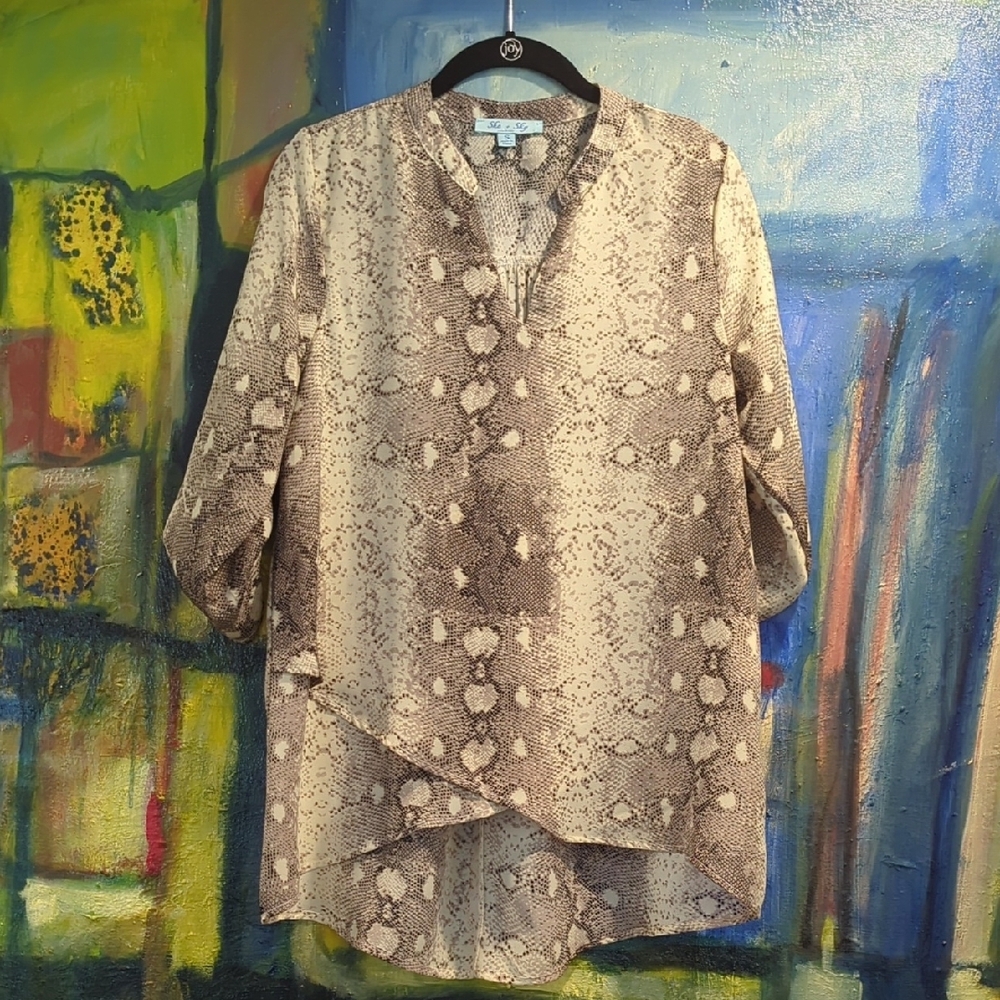 She + Sky Snakeskin Pattern Blouse With Crossed Asymmetrical Hem Size Small